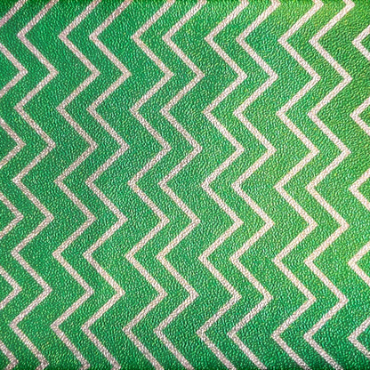 Papel Gofrado Con Patones Plateados Paquete Con 25 Pliegos