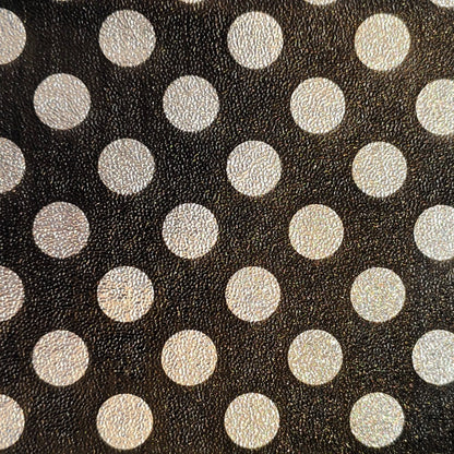 Papel Gofrado Con Patones Plateados Paquete Con 25 Pliegos