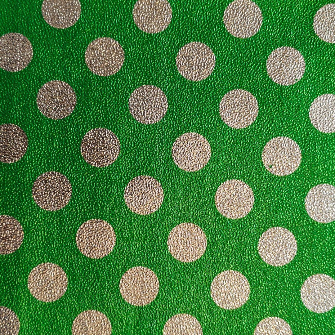 Papel Gofrado Con Patones Plateados Paquete Con 25 Pliegos